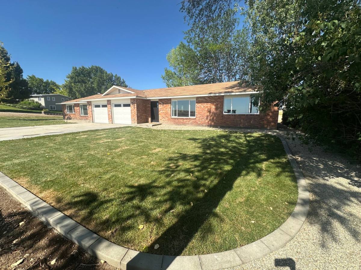 House for rent at 18893 Chicken Dinner Rd, Caldwell, ID 83607