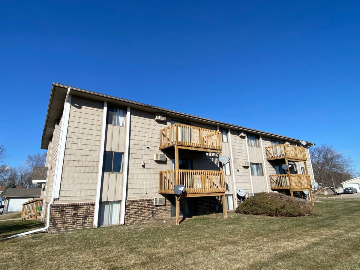 Apartment for rent at 411 W 1st St, Grimes, IA 50111