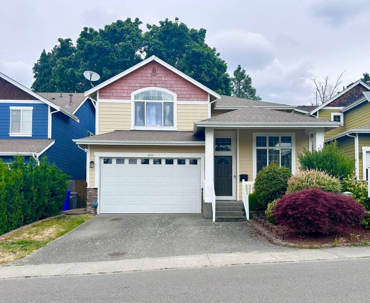 House for rent at 2826 NE 7th St, Renton, WA 98056