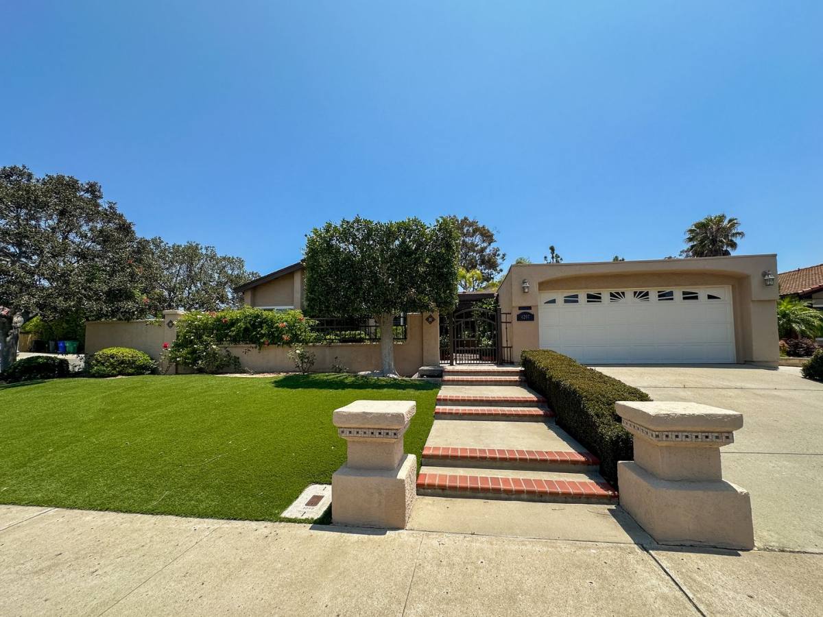 House for rent at 4297 Calle De Vida, San Diego, CA 92124