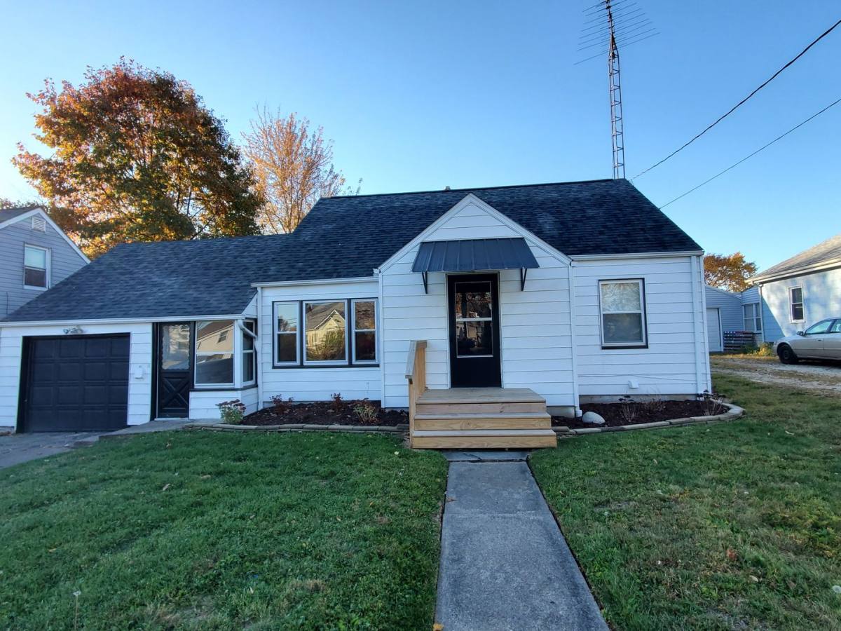 House for rent at 1200 29th St NE, Canton, OH 44714