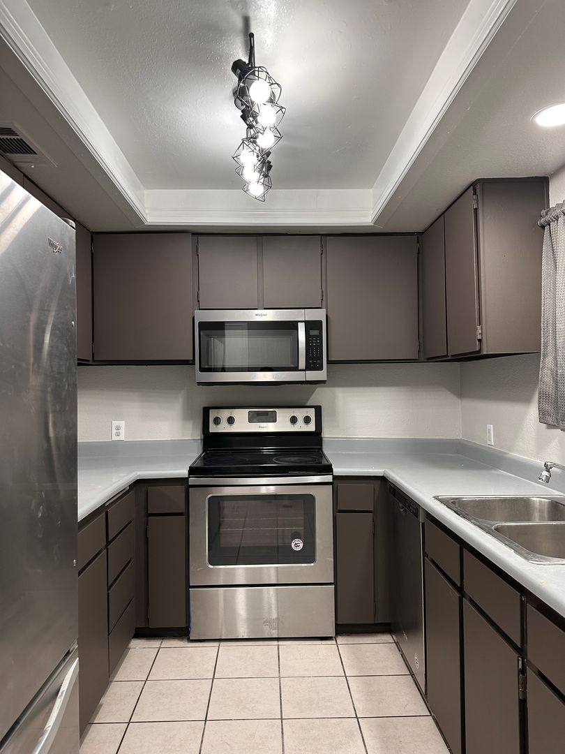 Condo for rent at 1676 Jupiter Court #B, Las Vegas, NV 89119