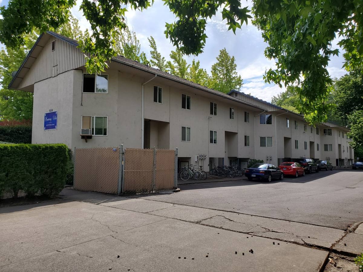 Apartment for rent at 410 NW 8th St, Corvallis, OR 97330