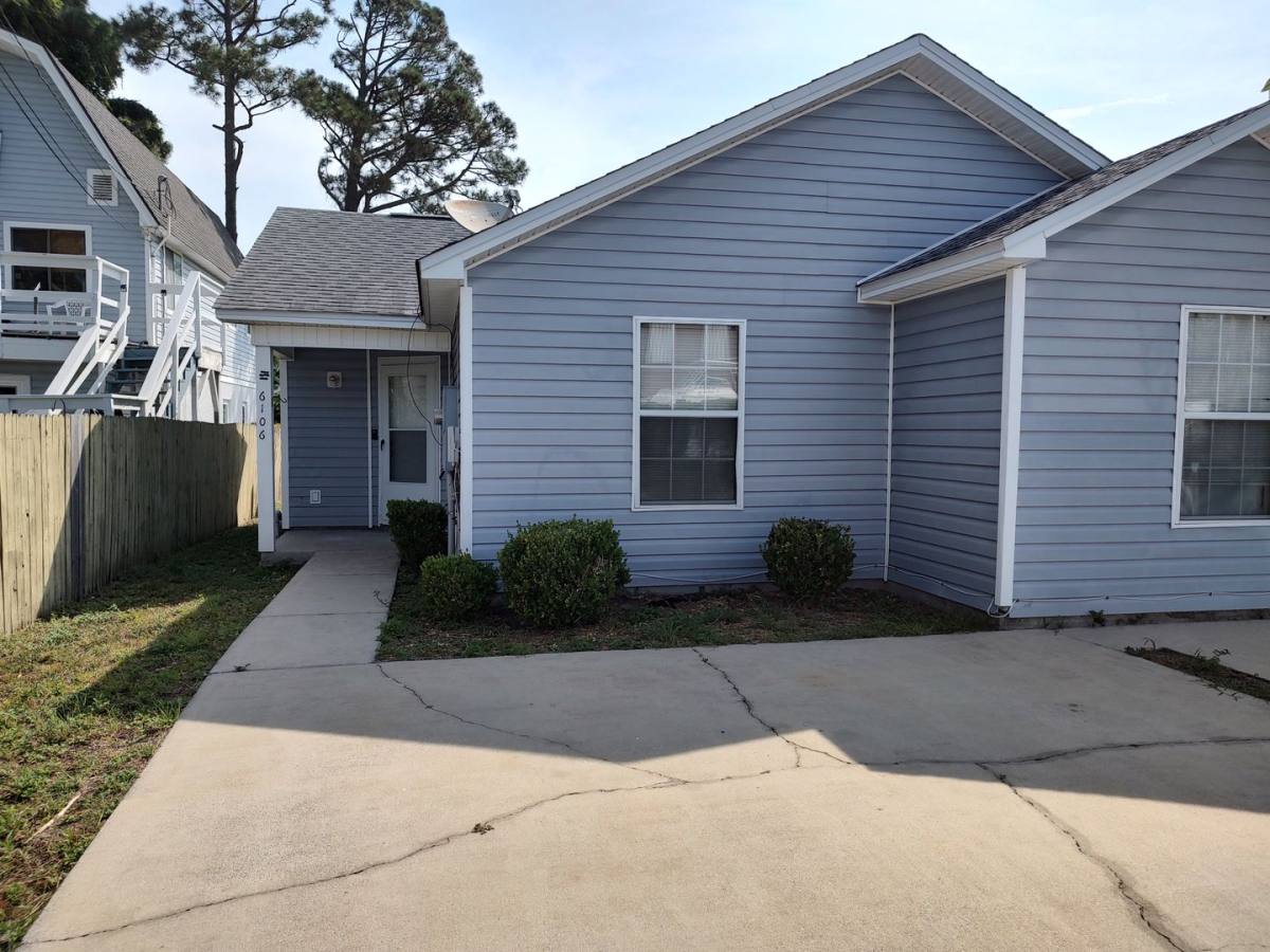 Apartment for rent at 6104 6106 Pinetree Ave, Panama City, FL 32408