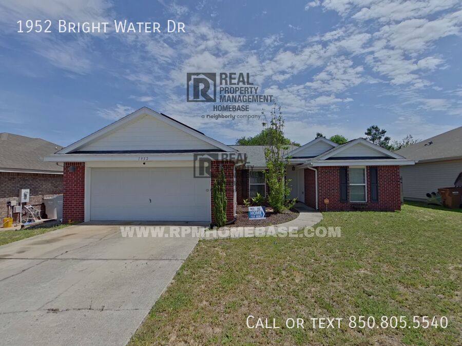 1952 Bright Water Dr, Gulf Breeze, FL 32563