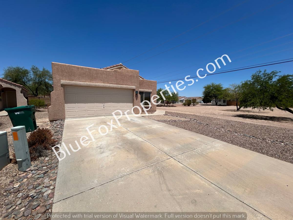 House for rent at 7966 W School Hill Place, Tucson, AZ 85743