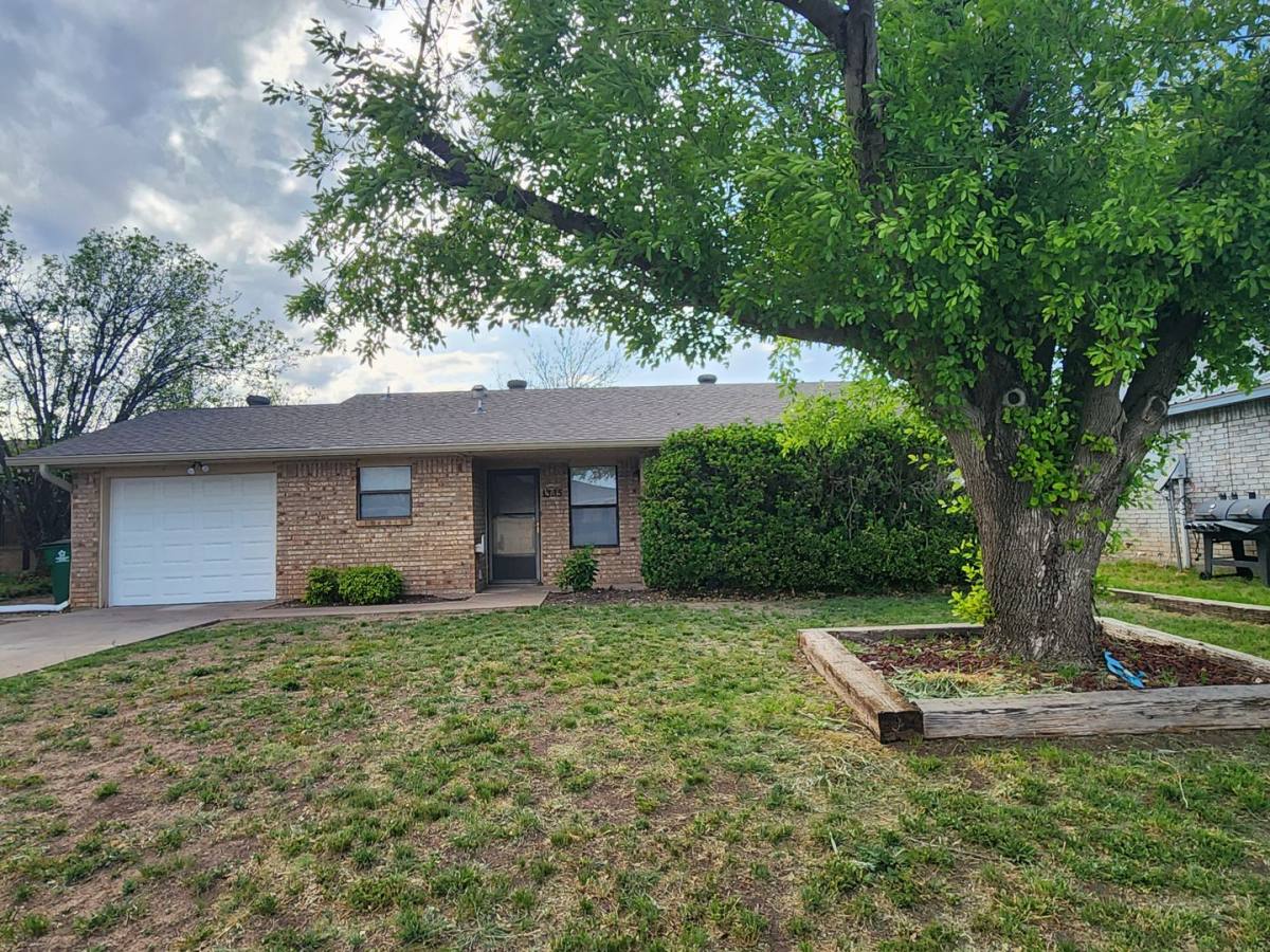 House for rent at 1335 Gordon Blvd, San Angelo, TX 76905