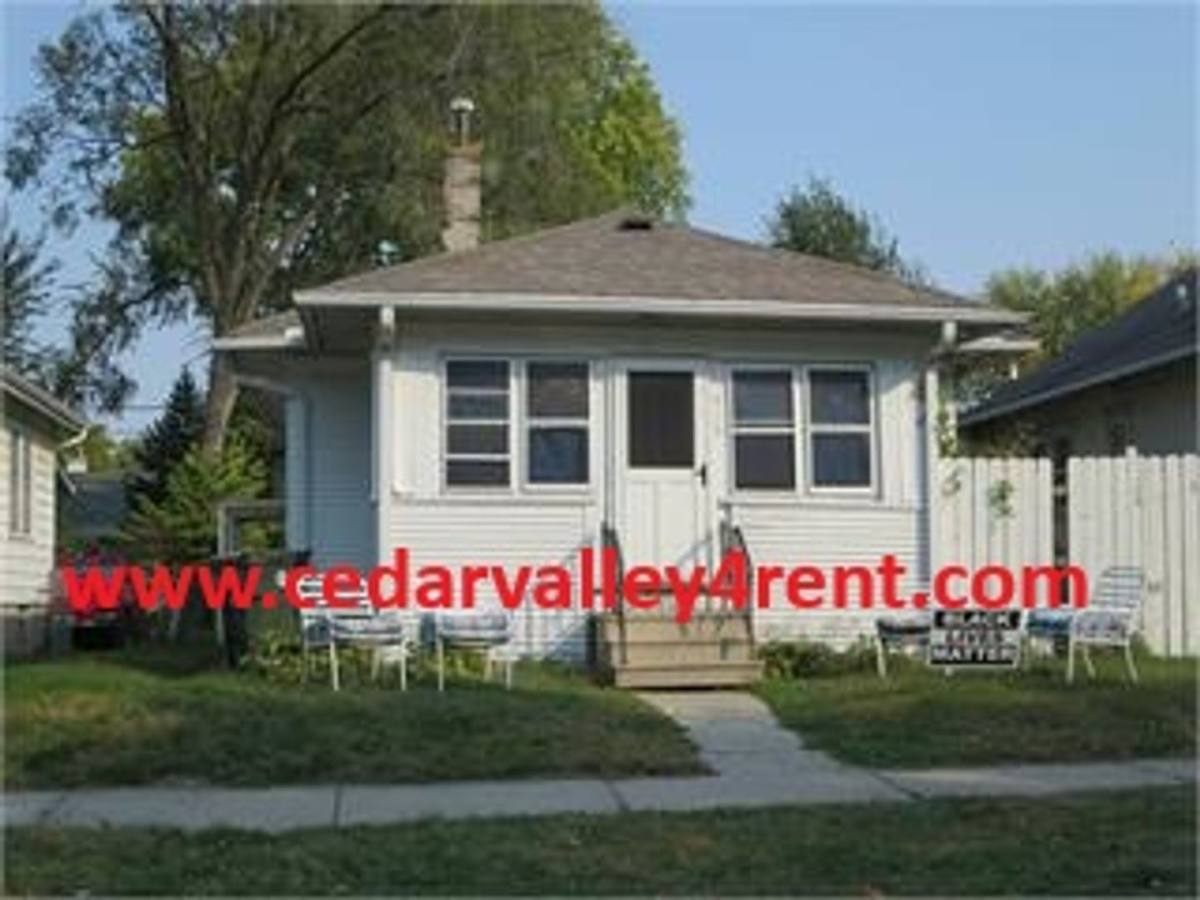 House for rent at 416 Cutler St, Waterloo, IA 50703