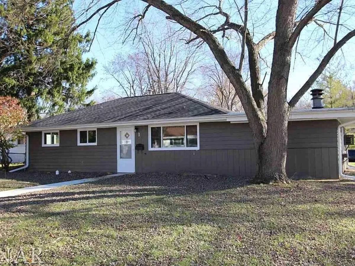 House for rent at 1 Dial Court, Normal, IL 61761