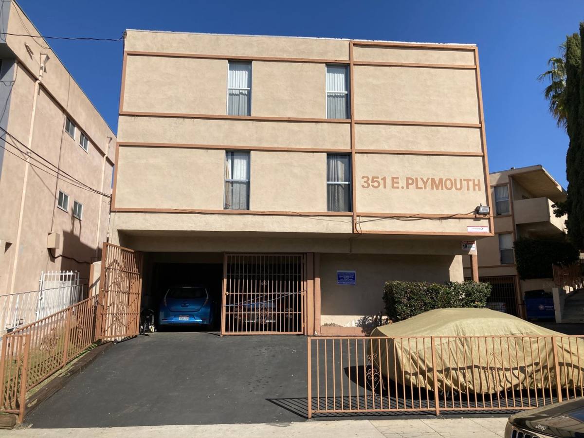 Apartment for rent at 351 E Plymouth St, Inglewood, CA 90302