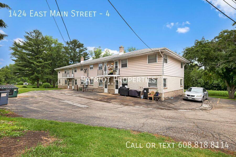 Apartment for rent at 1424 E Main St #4, Watertown, WI 53094