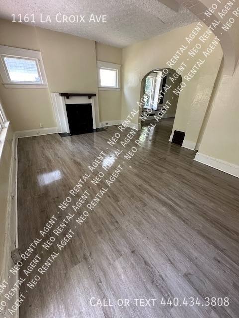Apartment for rent at 1161 La Croix Ave, Akron, OH 44307