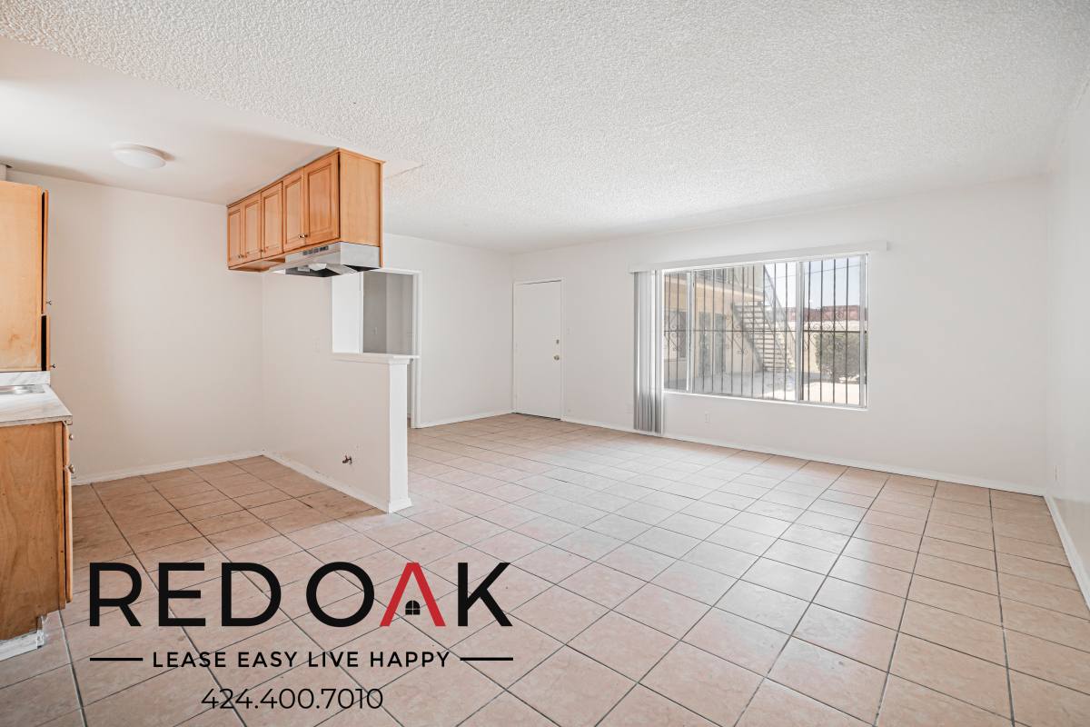 Condo for rent at 3021 N Santa Fe Ave #5, Compton, CA 90222