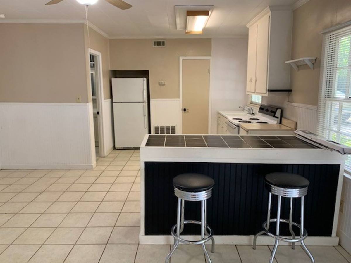 Apartment for rent at 114 High St, Valdosta, GA 31602