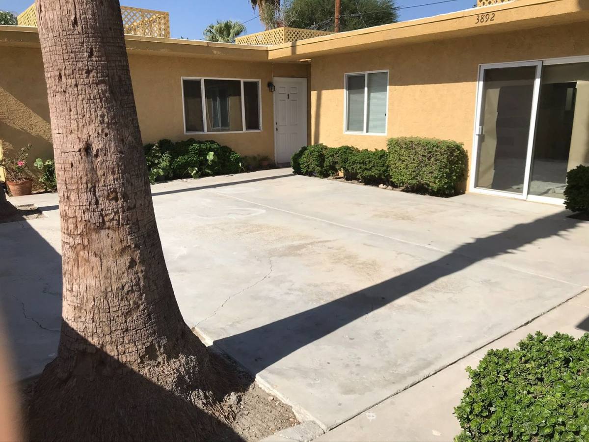 Apartment for rent at 3888 - 3896 Calle De Carlos, Palm Springs, CA 92264