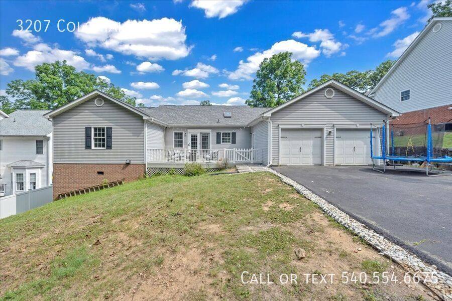 House for rent at 3207 Colonial Ave SW, Roanoke, VA 24018