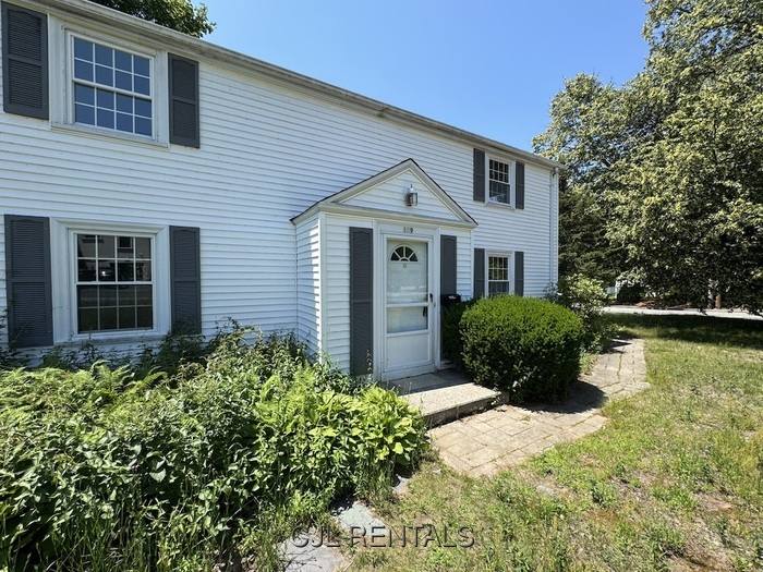 Apartment for rent at 159 Hunnewell, Needham Heights, MA 02494
