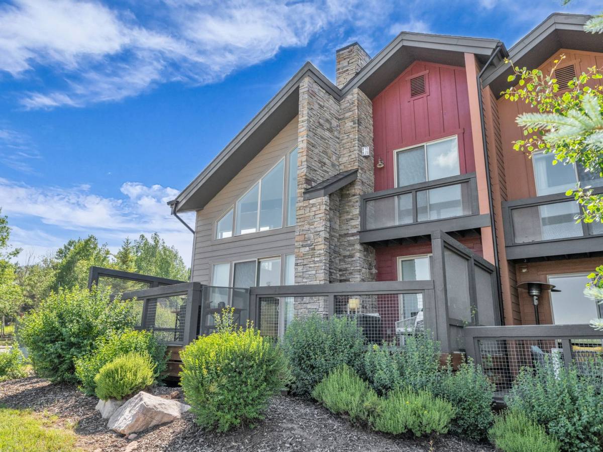 Townhouse for rent at 8077 Courtyard Loop, Park City, UT 84098