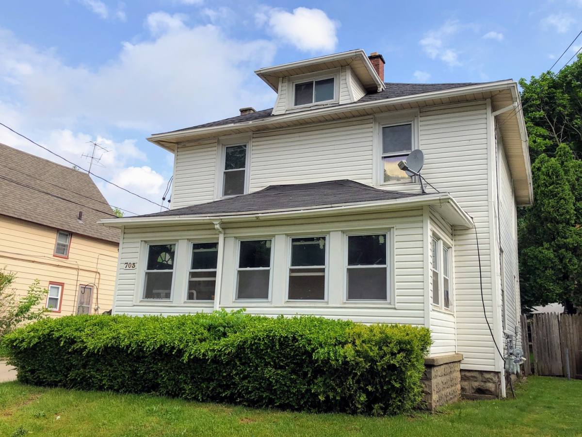 Apartment for rent at 703 Spencer NE, Grand Rapids, MI 49505