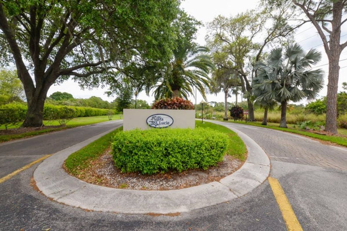Apartment for rent at 7 Lake Vista Trail, Port Saint Lucie, FL 34952