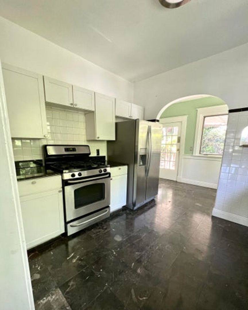House for rent at 5415 N Flagler Dr, West Palm Beach, FL 33407