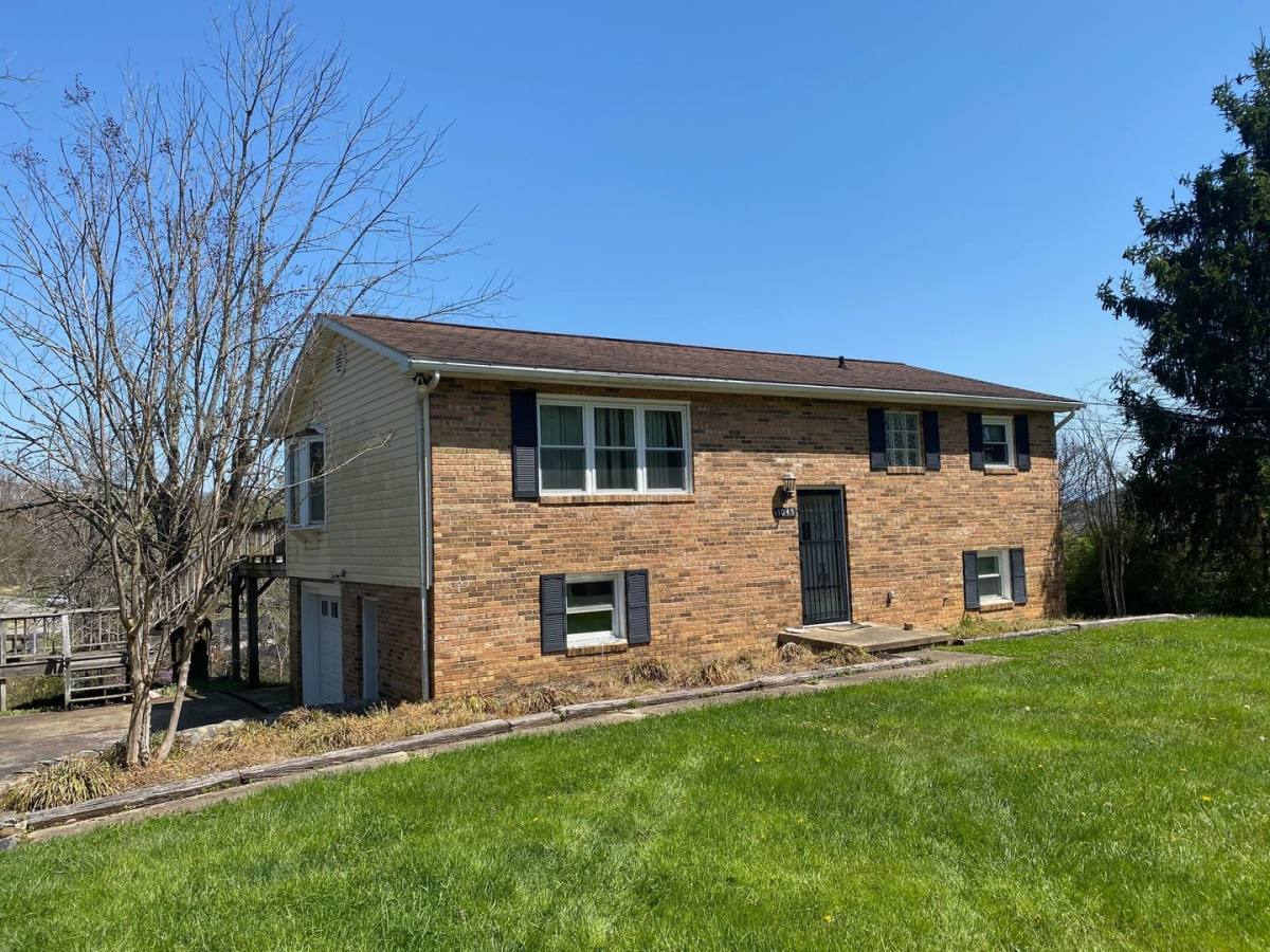 House for rent at 1045 Choctaw Dr, Chuckey, TN 37641