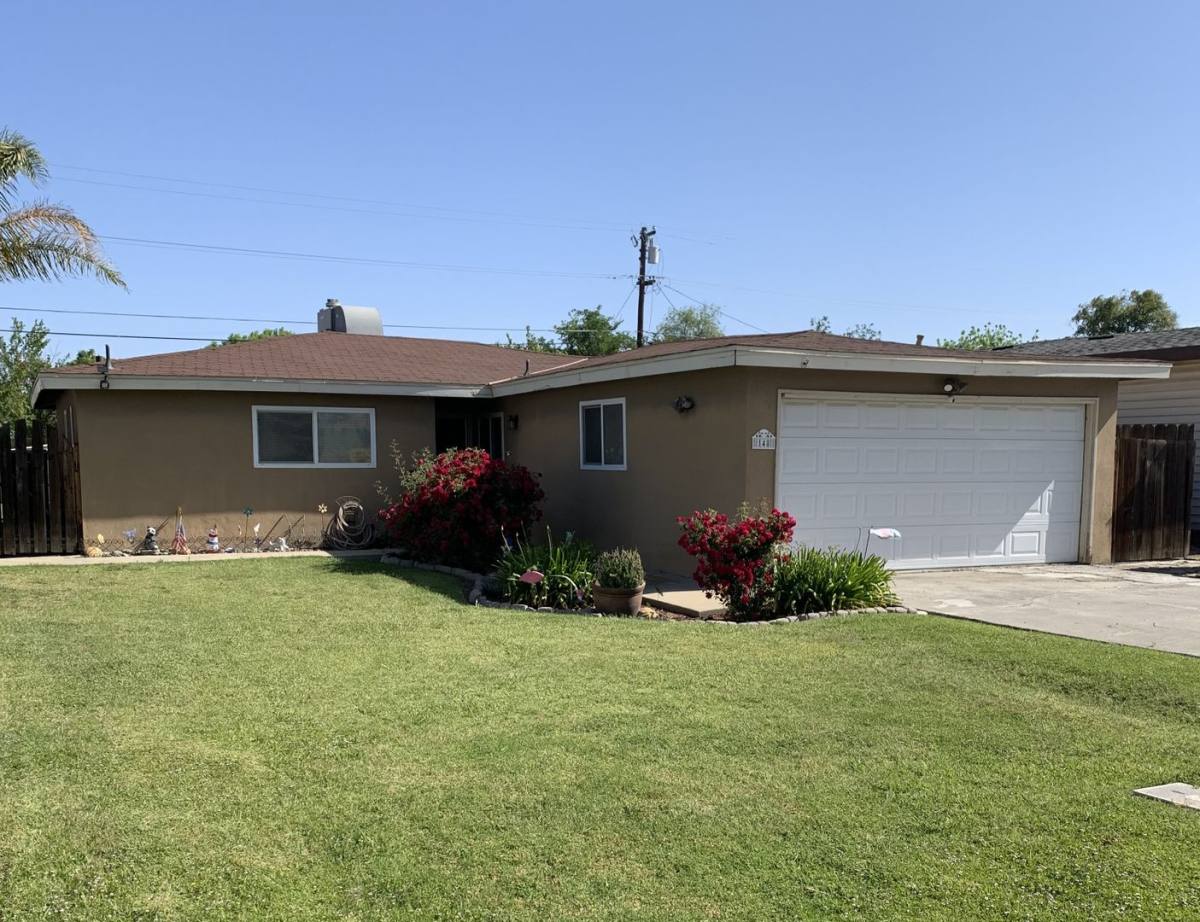 House for rent at 148 E D St, Lemoore, CA 93245