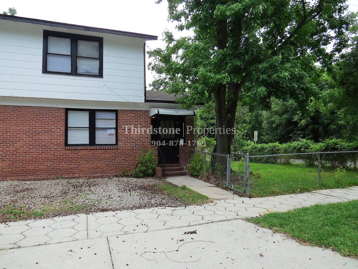 Apartment for rent at 1204 Cherry St, Jacksonville, FL 32205