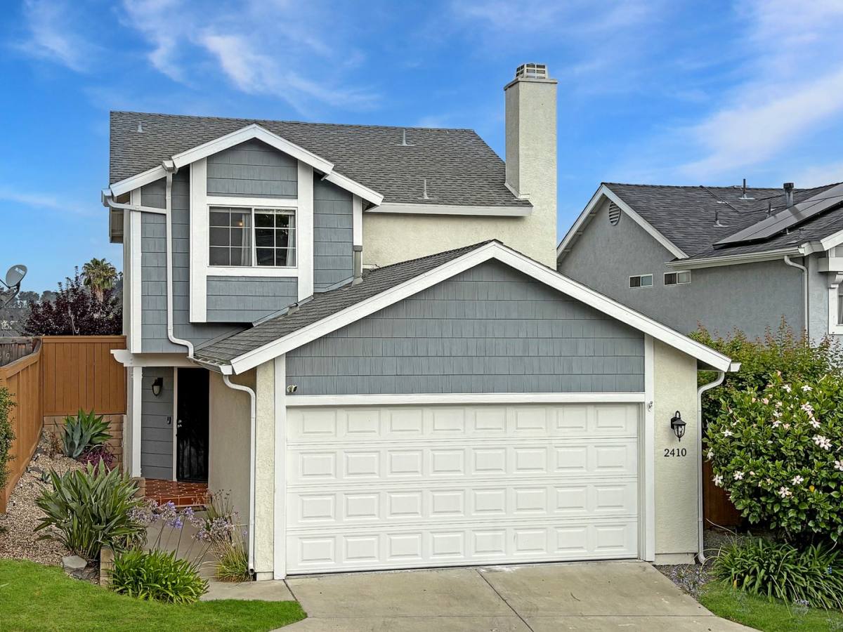 House for rent at 2410 Maravilla Way, Oceanside, CA 92056
