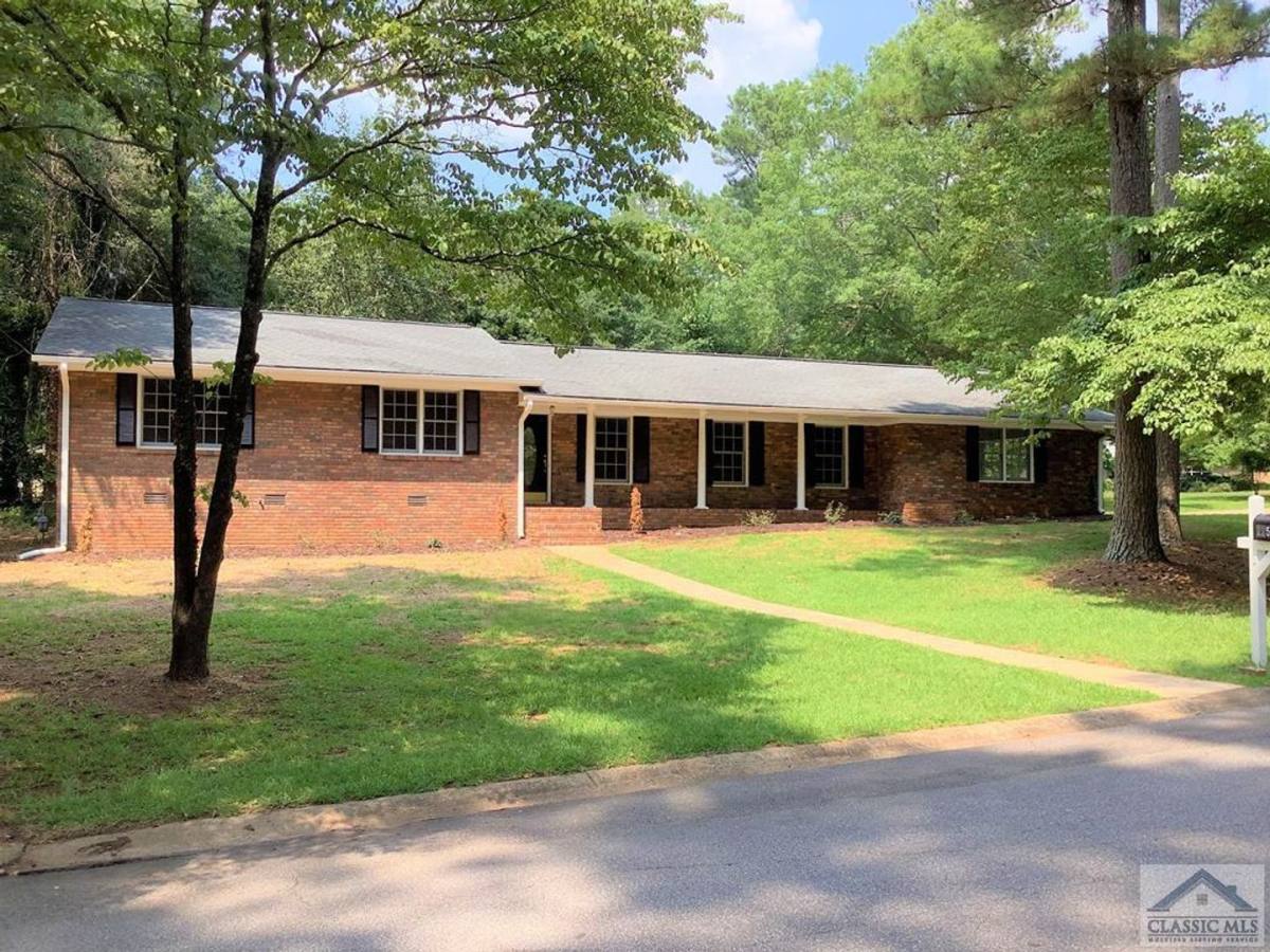 House for rent at 225 Dunwoody Dr, Athens, GA 30605