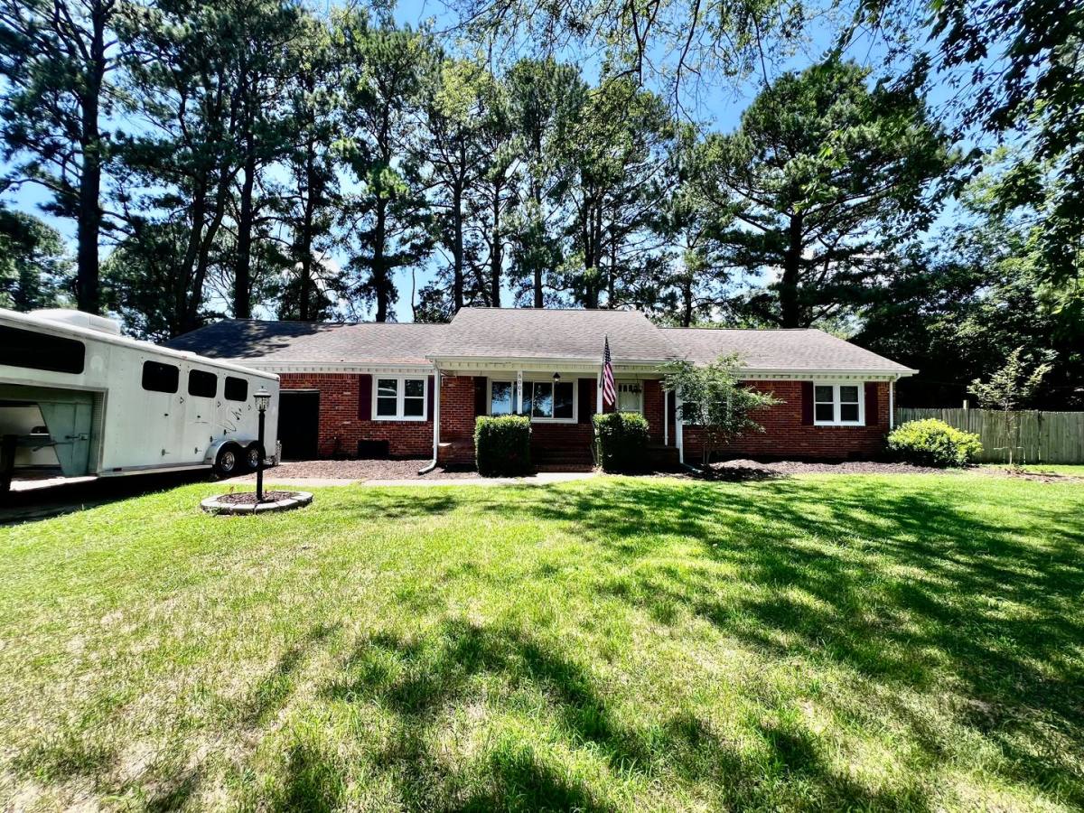House for rent at 5001 Bellamy Manor Dr, Virginia Beach, VA 23464