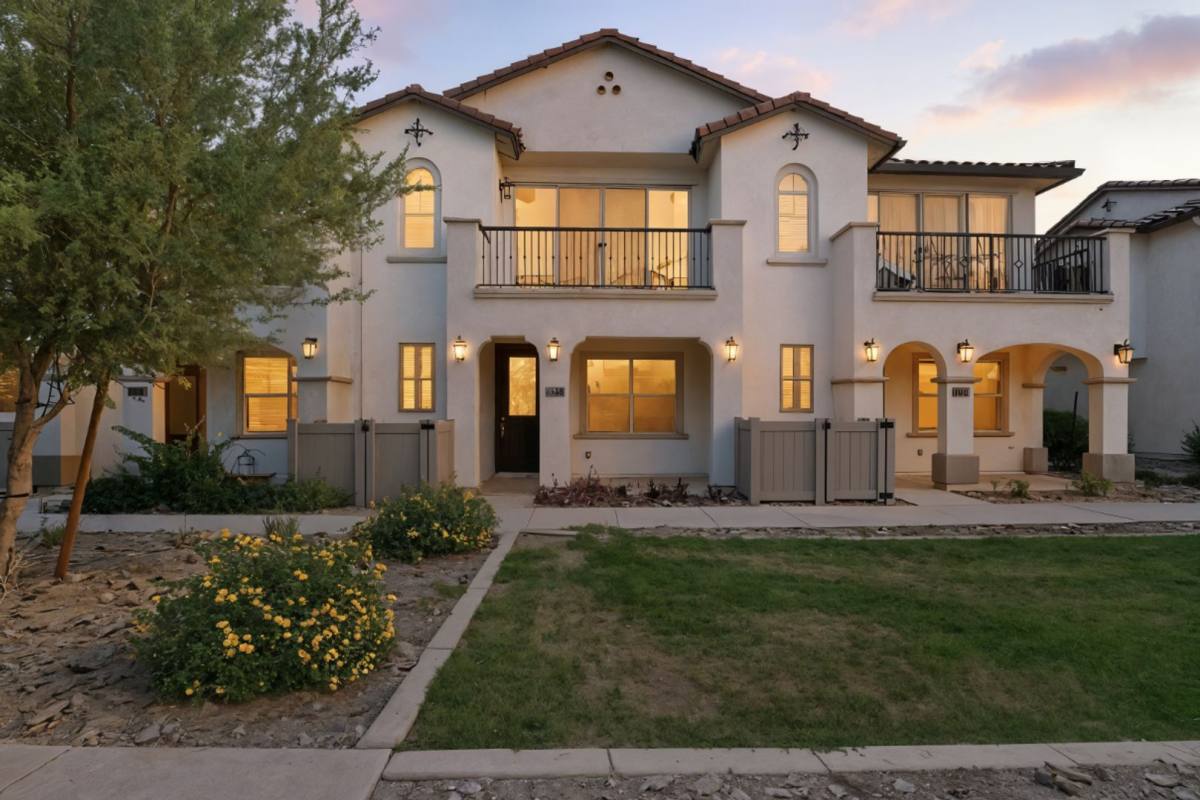 Townhouse for rent at 4649 S Jetty, Mesa, AZ 85212