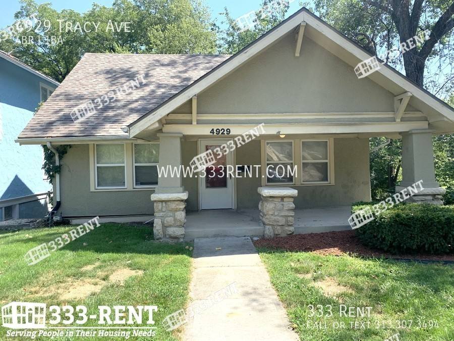 House for rent at 4929 Tracy Ave, Kansas City, MO 64110
