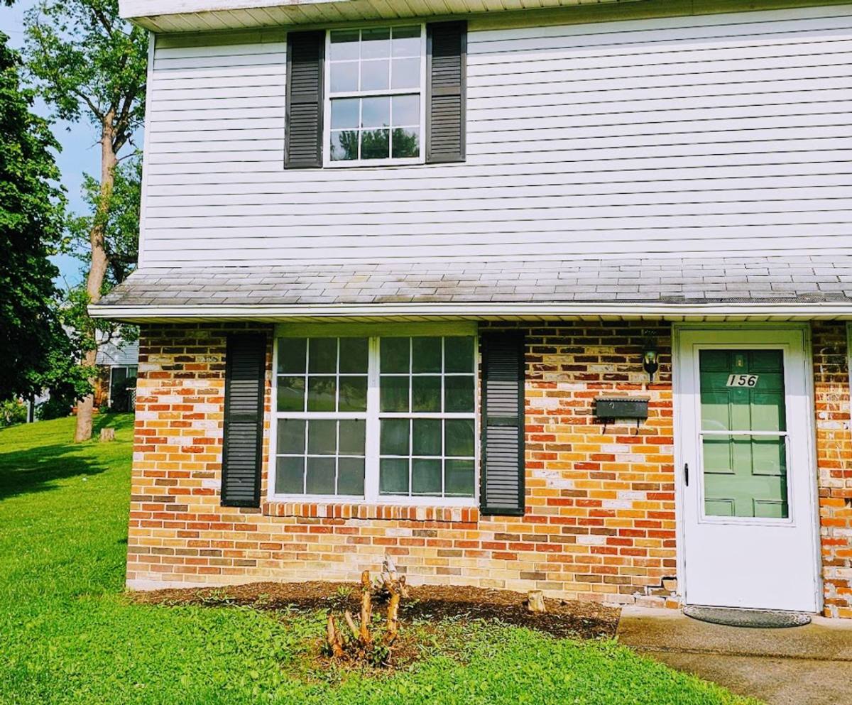 Townhouse for rent at 156 Ashford Dr, Enola, PA 17025