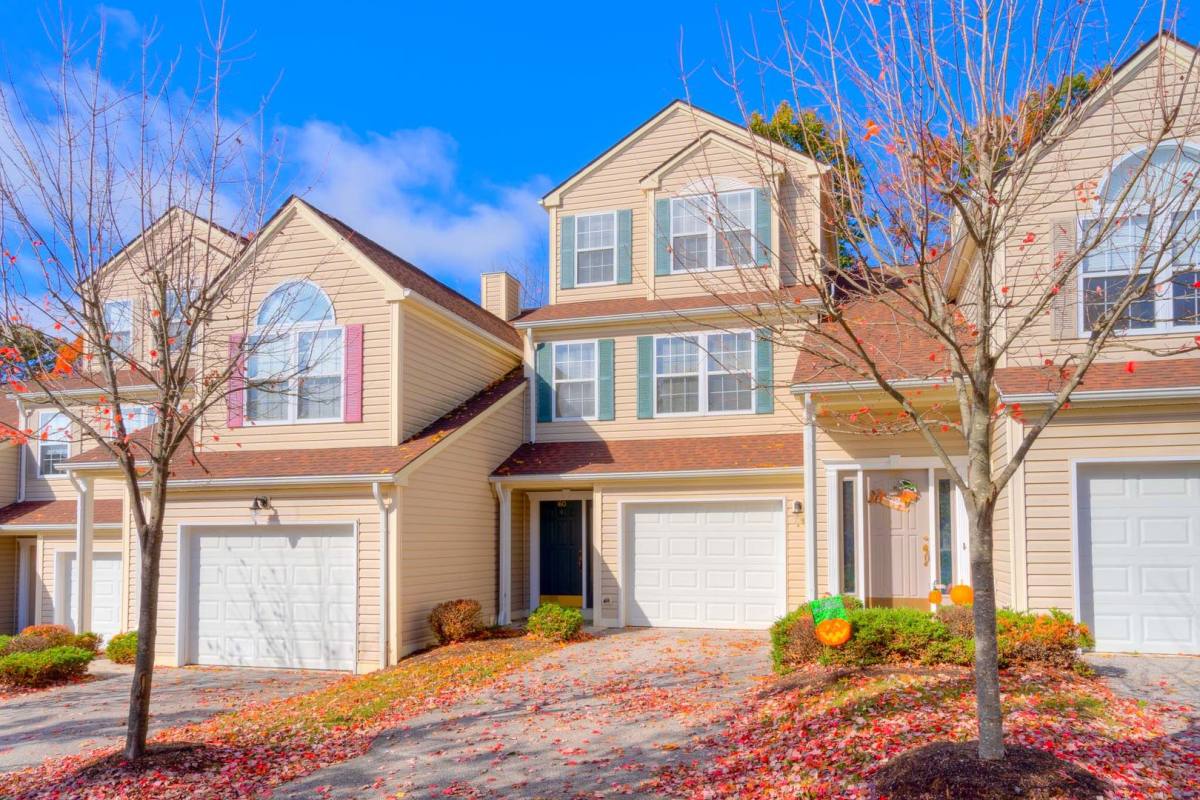 Townhouse for rent at 115 Huff Heritage Lane, Christiansburg, VA 24073