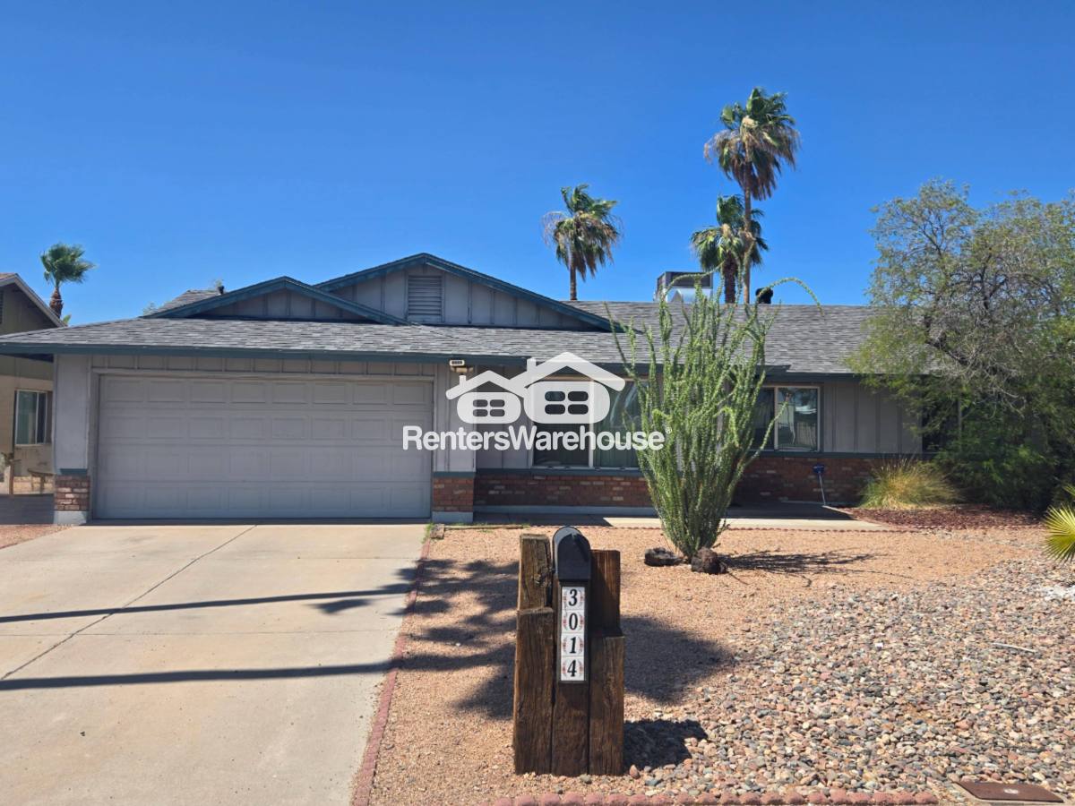 House for rent at 3014 W Hearn Rd, Phoenix, AZ 85053