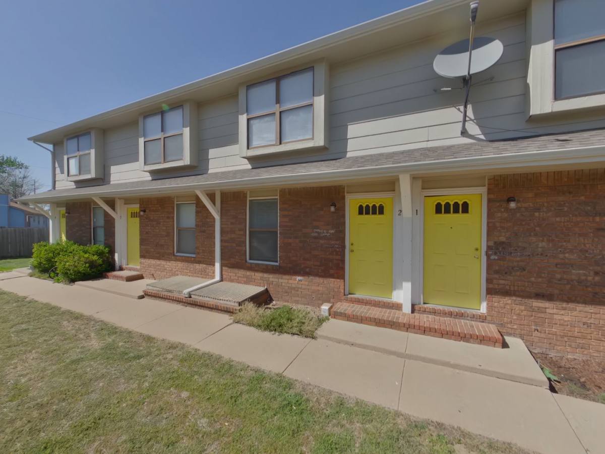Apartment for rent at 3233 S Illinois, Wichita, KS 67217