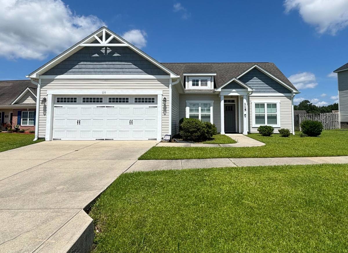 House for rent at 115 Moonstone Court, Jacksonville, NC 28546