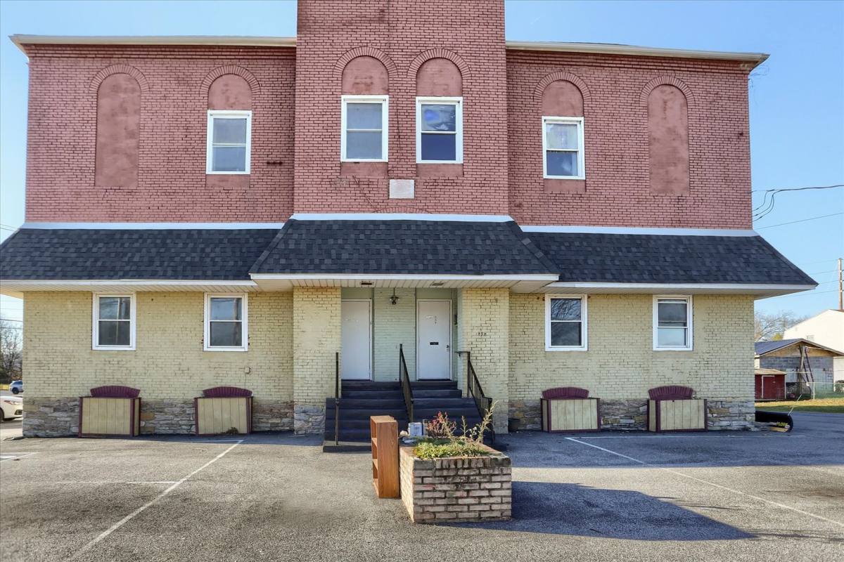 Apartment for rent at 643 S Wood St, Middletown, PA 17057