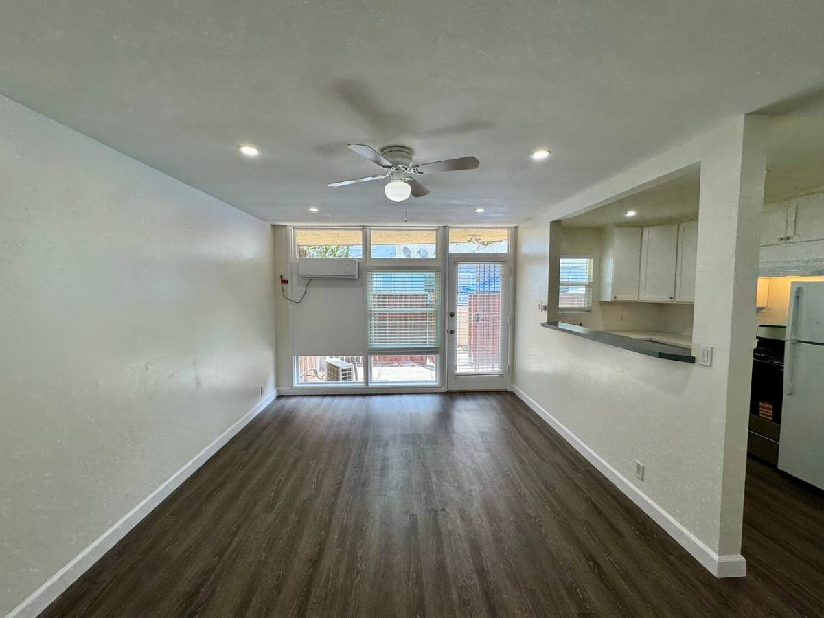 Apartment for rent at 5147 E Carson St, Long Beach, CA 90808