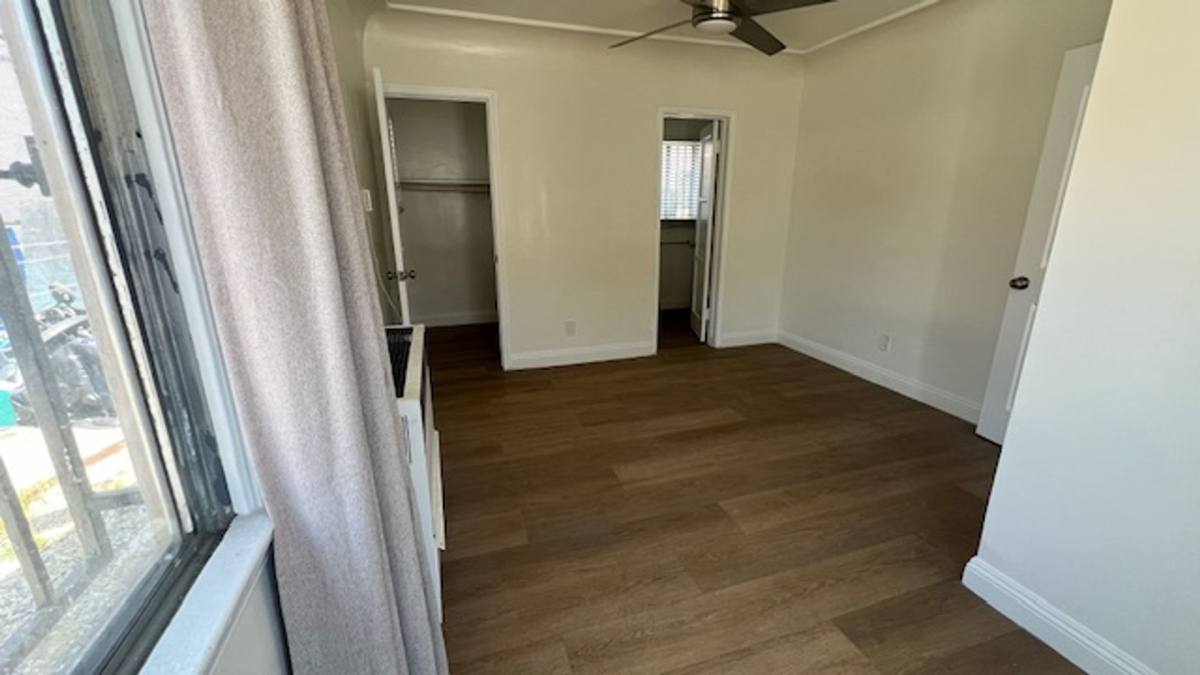 Apartment for rent at 7110 Malabar St, Huntington Park, CA 90255