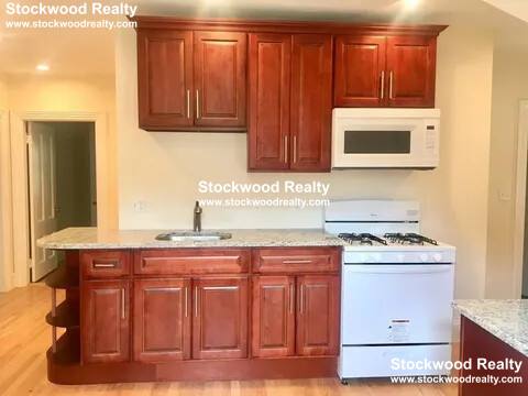 Apartment for rent at 90 Lyndhurst St #5, Dorchester Center, MA 02124