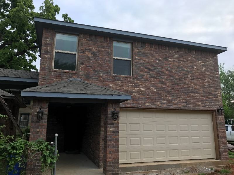 House for rent at 509 S Center St #B, Arlington, TX 76010