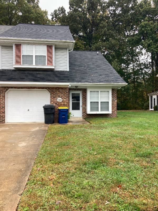 Townhouse for rent at 125 Stoney Dr, Dover, DE 19904