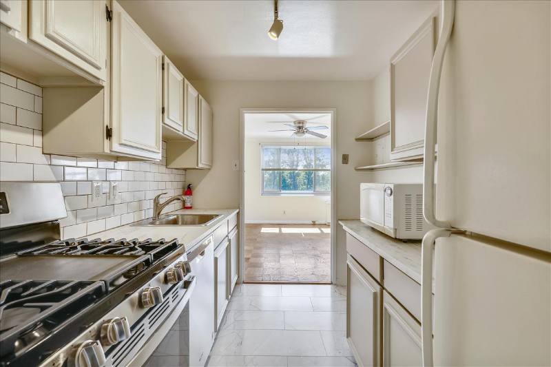 Apartment for rent at 1900 Lyttonsville Rd #709, Silver Spring, MD 20910