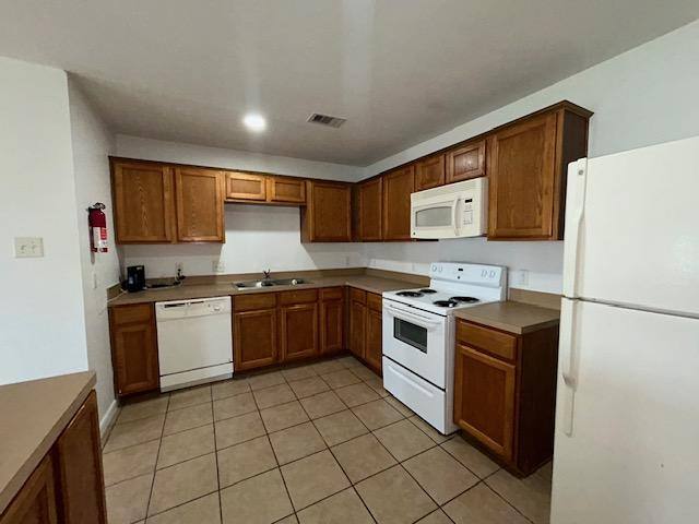 Townhouse for rent at 23226 High Point St #36B, Prairie View, TX 77446