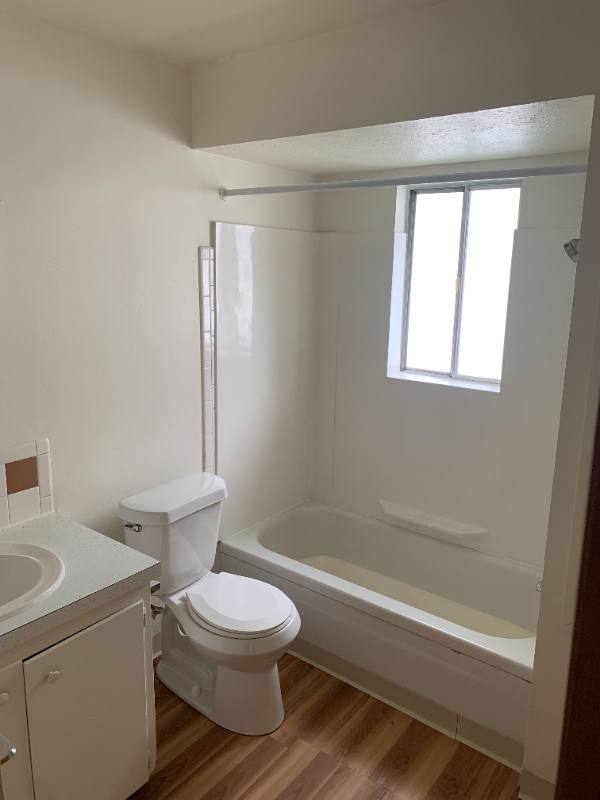 Apartment for rent at 842 Kromer, Akron, OH 44306