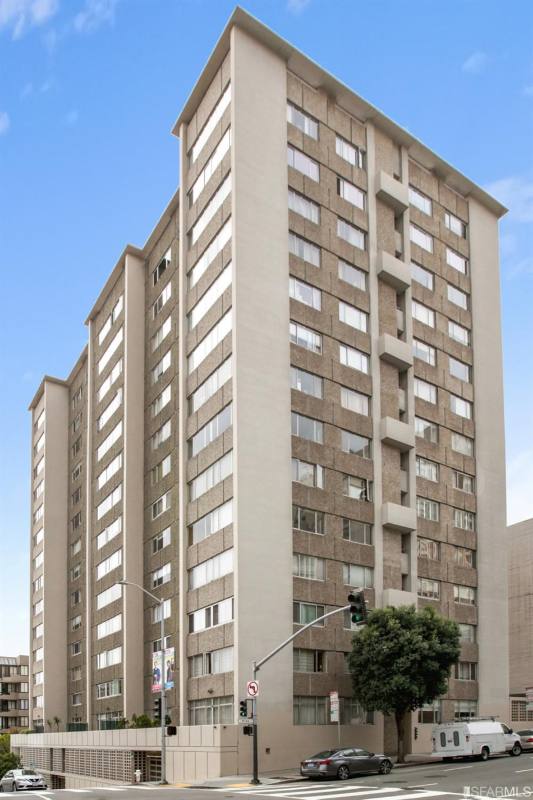 Apartment for rent at 1001 Pine St, San Francisco, CA 94109