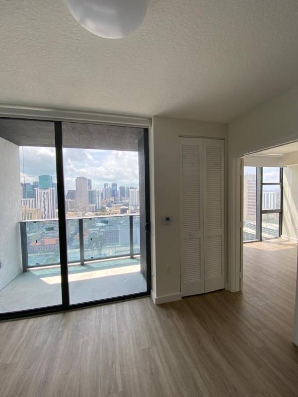 Apartment for rent at 45 NE 5th St, Miami, FL 33132