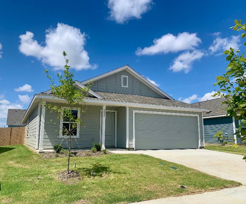 House for rent at 4024 Drifters Bend Dr, Crowley, TX 76036
